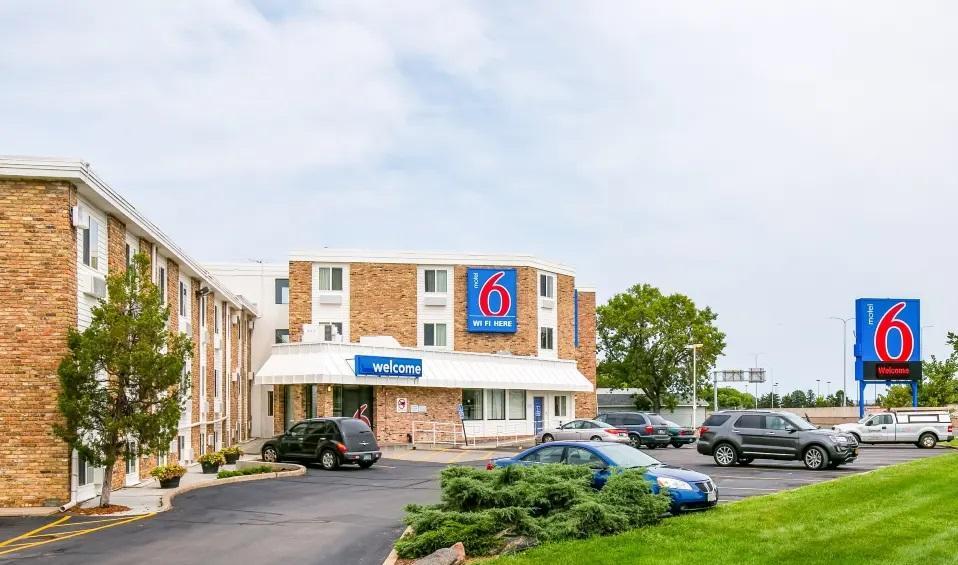 Motel 6 Minneapolis Airport - Mall Of America Εξωτερικό φωτογραφία