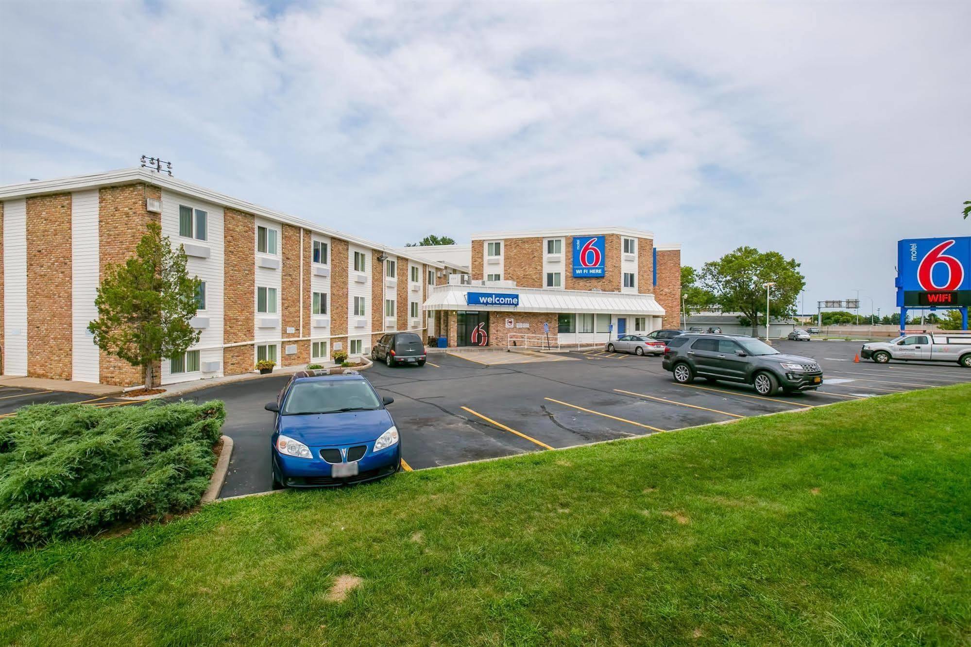 Motel 6 Minneapolis Airport - Mall Of America Εξωτερικό φωτογραφία