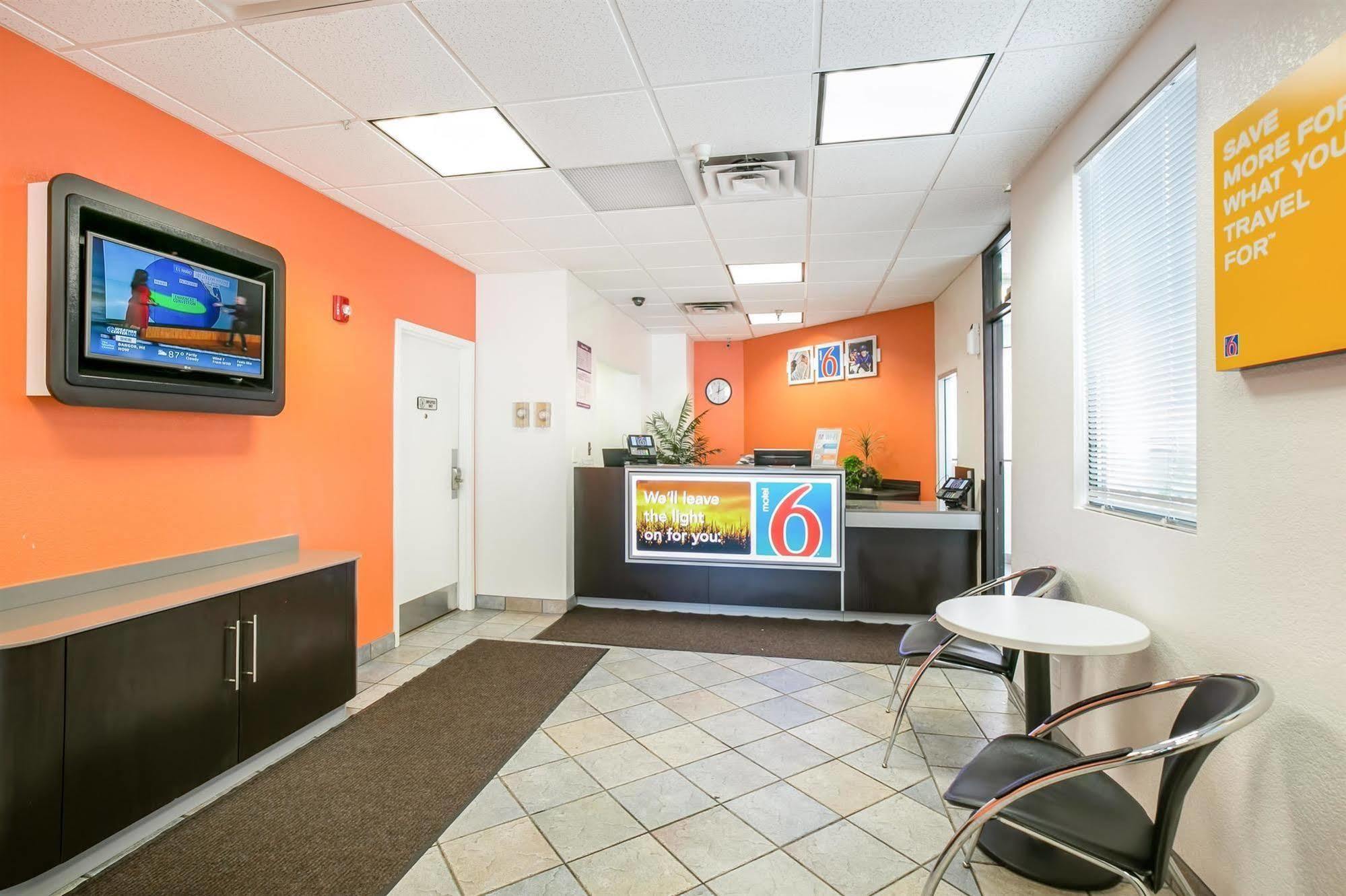 Motel 6 Minneapolis Airport - Mall Of America Εξωτερικό φωτογραφία