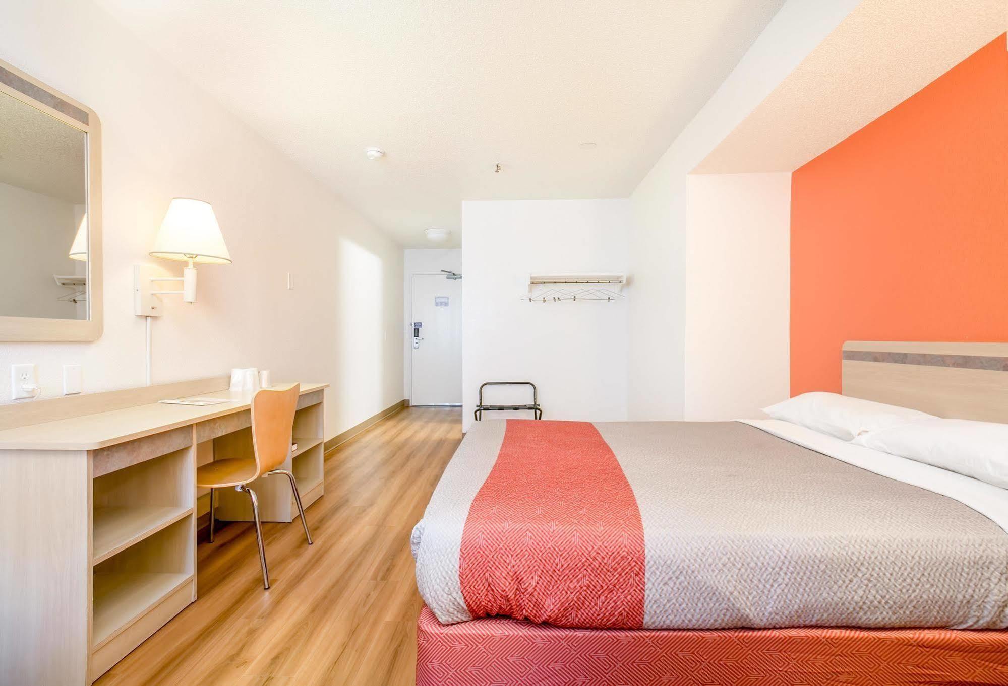 Motel 6 Minneapolis Airport - Mall Of America Εξωτερικό φωτογραφία