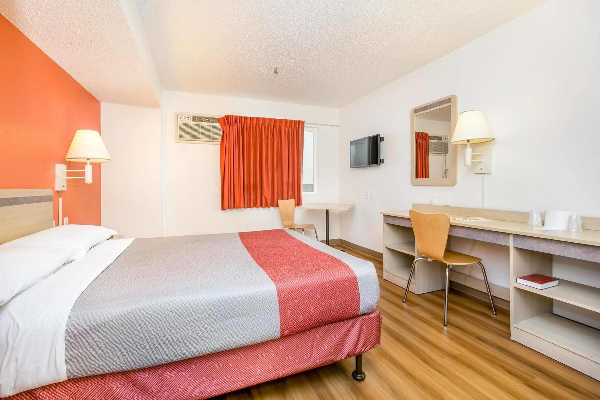 Motel 6 Minneapolis Airport - Mall Of America Εξωτερικό φωτογραφία