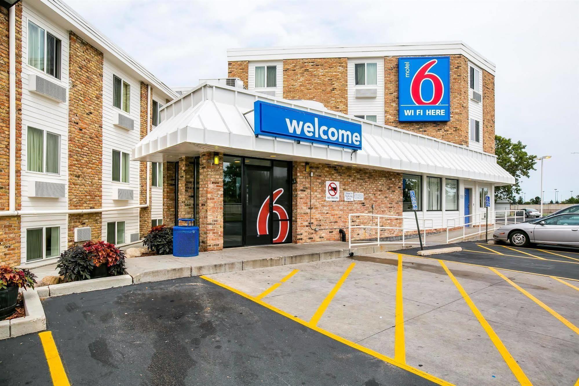 Motel 6 Minneapolis Airport - Mall Of America Εξωτερικό φωτογραφία